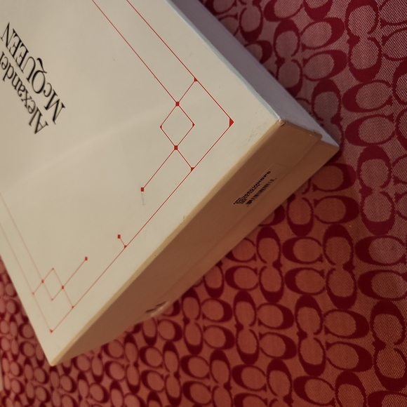 Storage Box - Picture 2 of 7